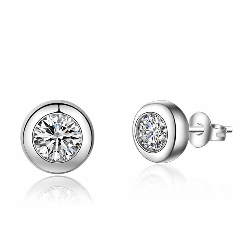 Elegant Round Diamond Stud Earrings For Women